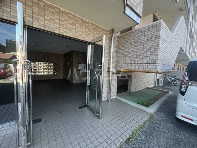 2/10 エントランス