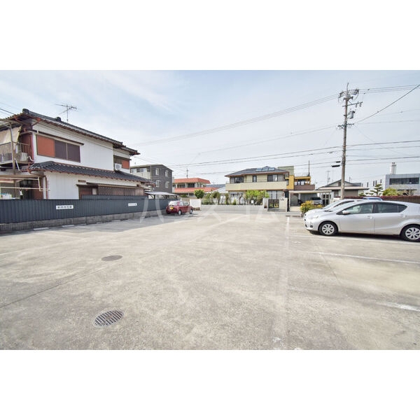 17/24 駐車場