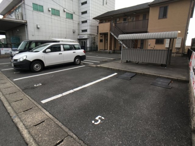 22/30 駐車場