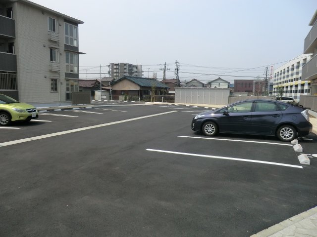 22/26 駐車場