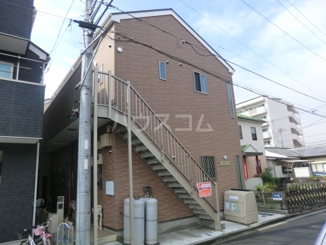 21/26 エントランス