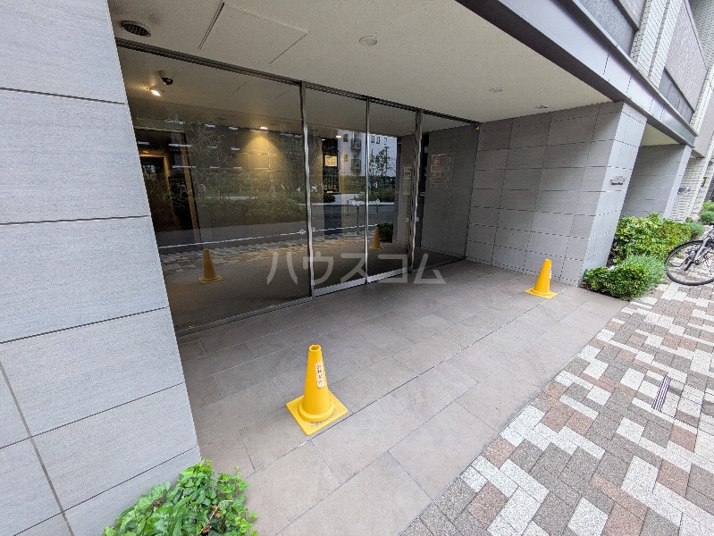 17/26 エントランス