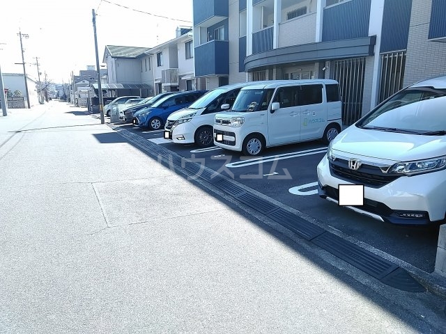 3/6 駐車場