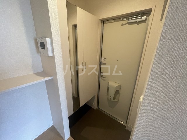 14/30 玄関