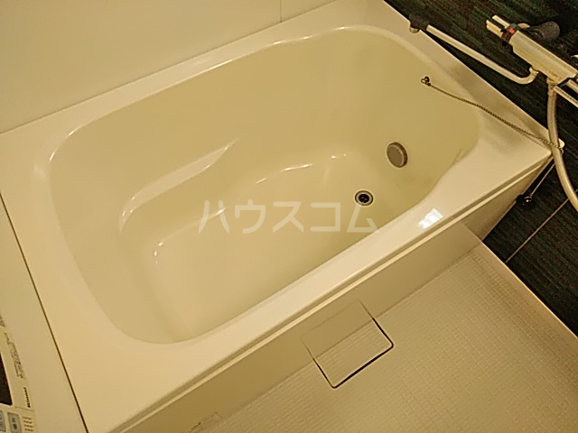 14/30 浴室
