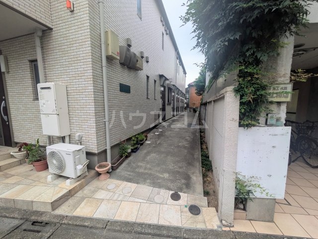 21/24 エントランス