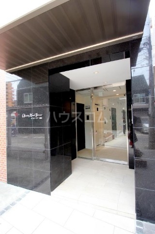 17/23 エントランス