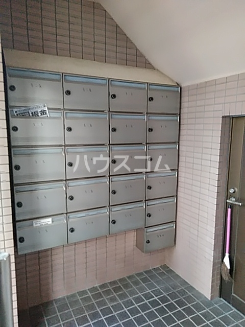 14/25 エントランス