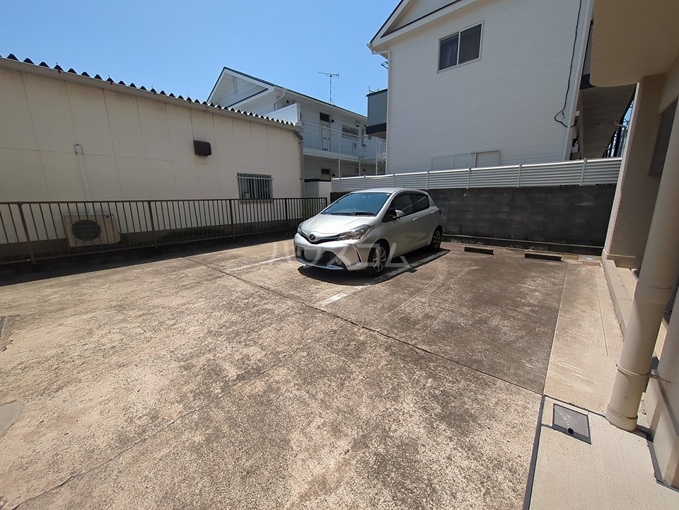 20/22 駐車場