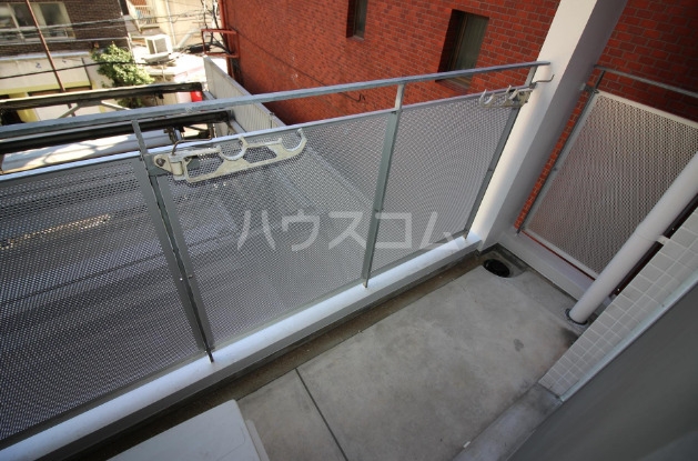 13/23 バルコニー