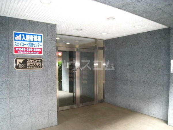 19/29 エントランス