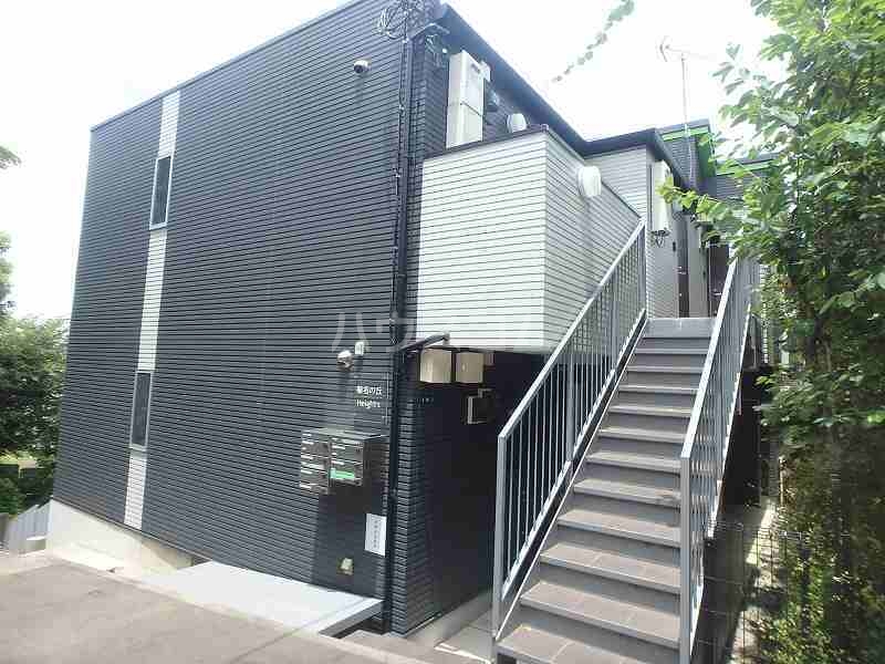 19/25 エントランス