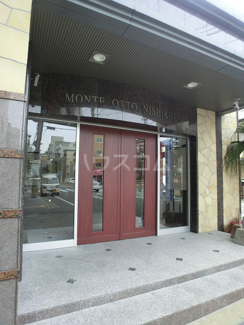 14/20 エントランス