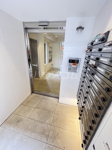 29/30 エントランス