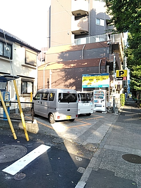 28/30 駐車場