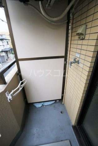 16/23 バルコニー