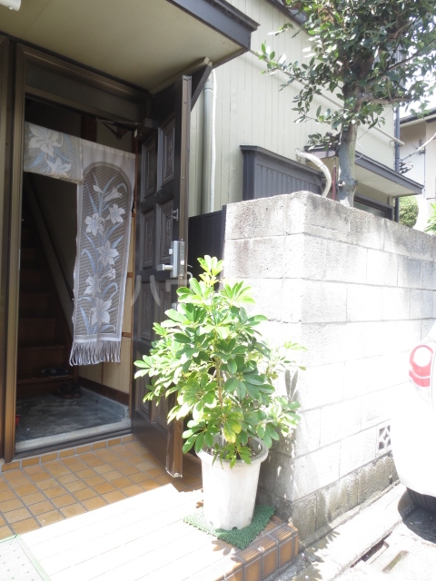 18/18 エントランス