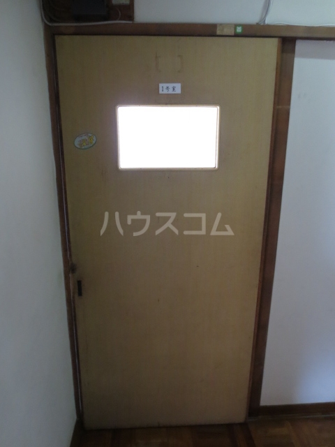 17/18 エントランス