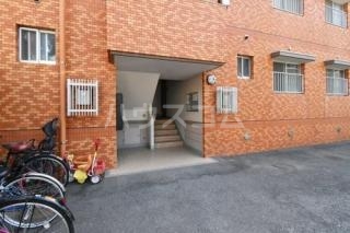 14/16 エントランス