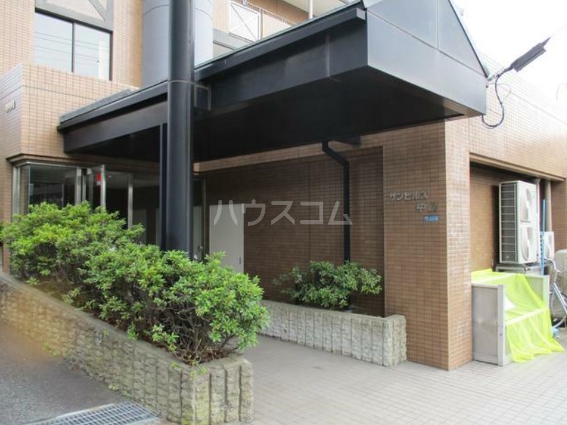 14/20 エントランス