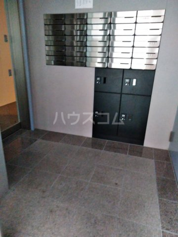 14/22 エントランス