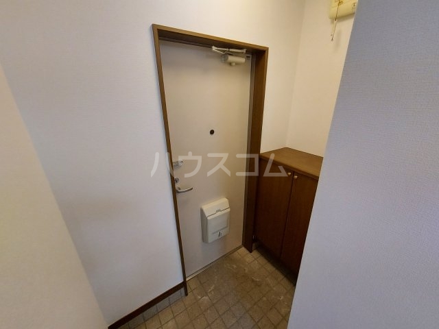 14/30 玄関