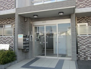 14/19 エントランス