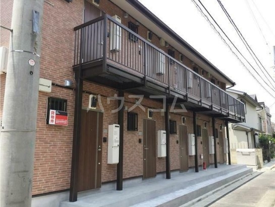 21/25 エントランス