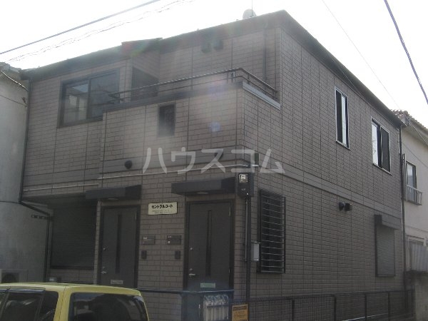 16/23 エントランス