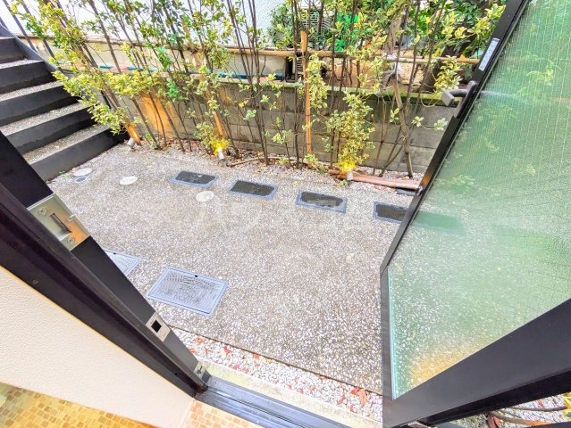 15/22 バルコニー