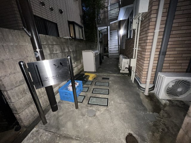 21/24 エントランス