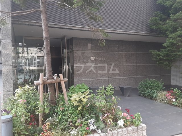 14/19 エントランス