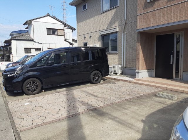 25/30 駐車場