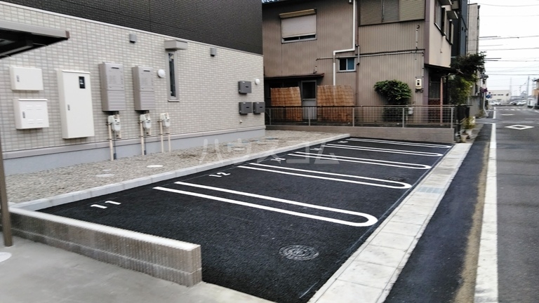 22/30 駐車場