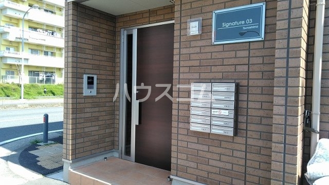 17/23 エントランス