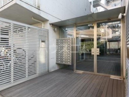 15/25 エントランス