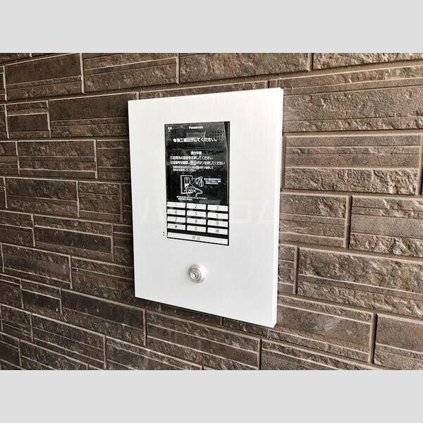 2/4 エントランス