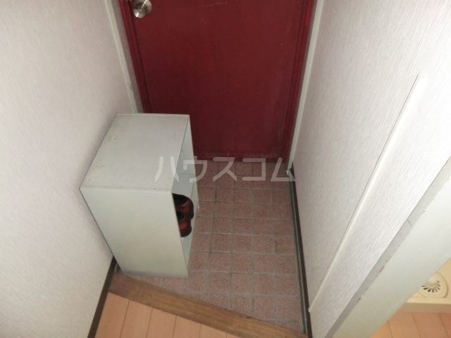 21/30 エントランス