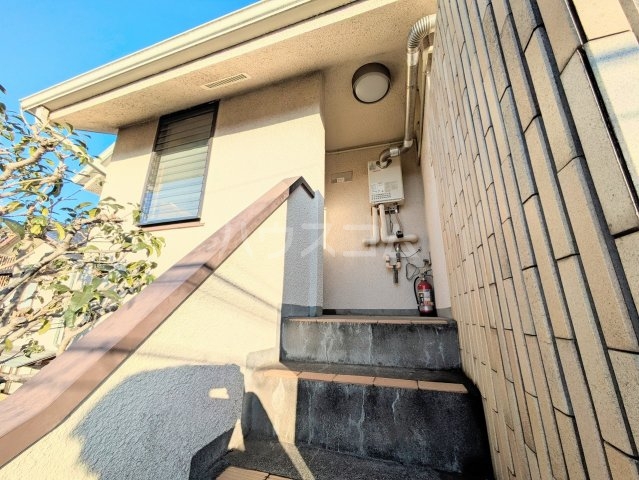 21/26 エントランス