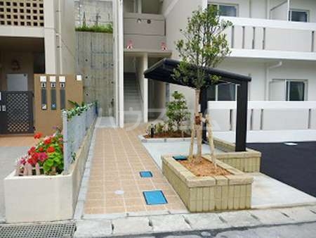 9/10 エントランス