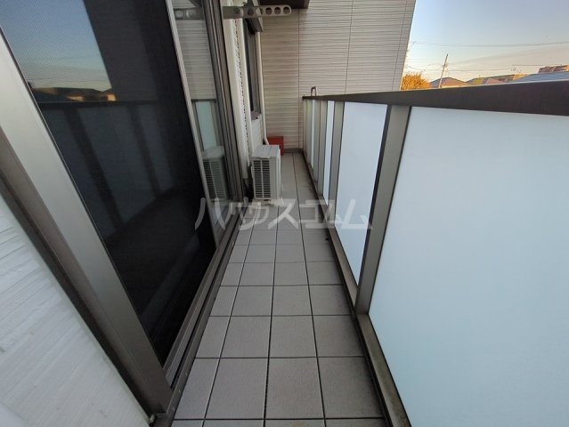 14/27 バルコニー