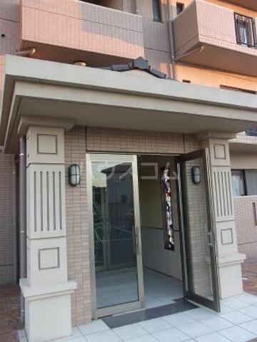 19/29 エントランス