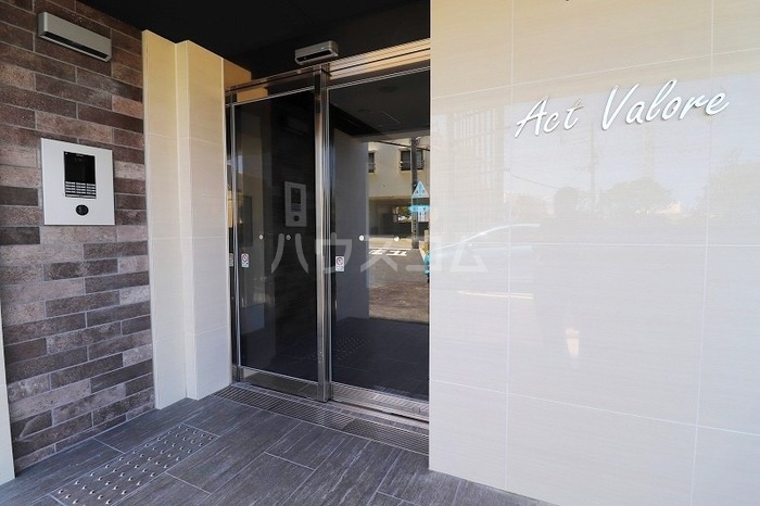 17/22 エントランス