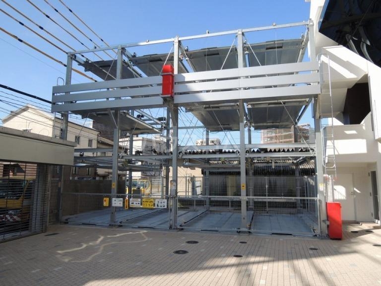 2/8 駐車場