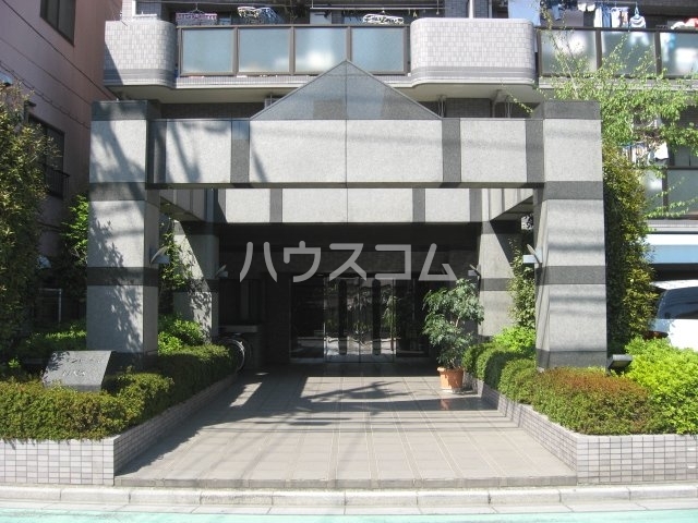 13/21 エントランス