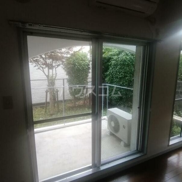 20/27 バルコニー