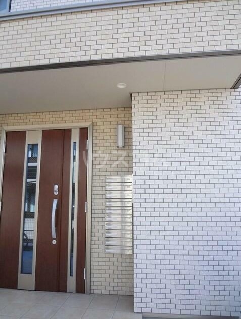 18/19 エントランス