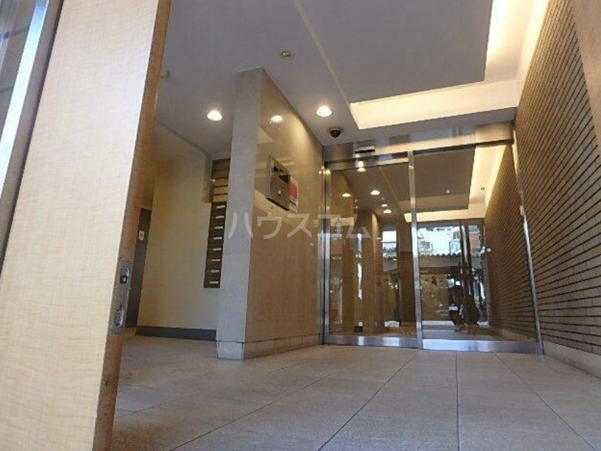 15/26 エントランス