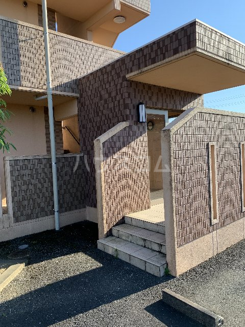 17/28 エントランス