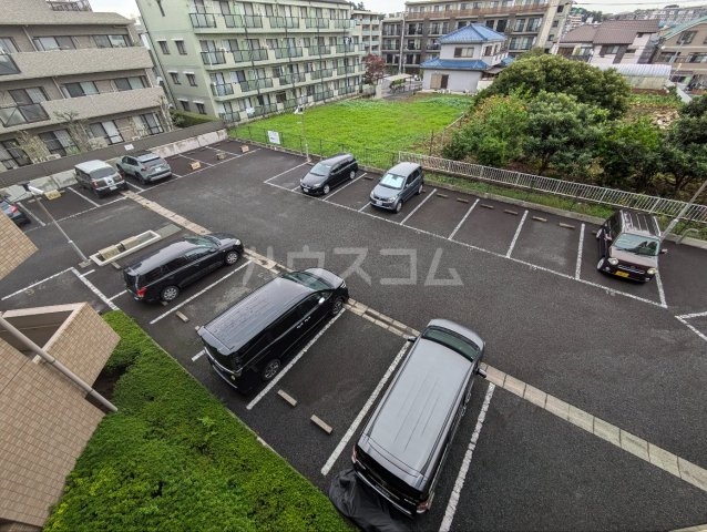 3/6 駐車場